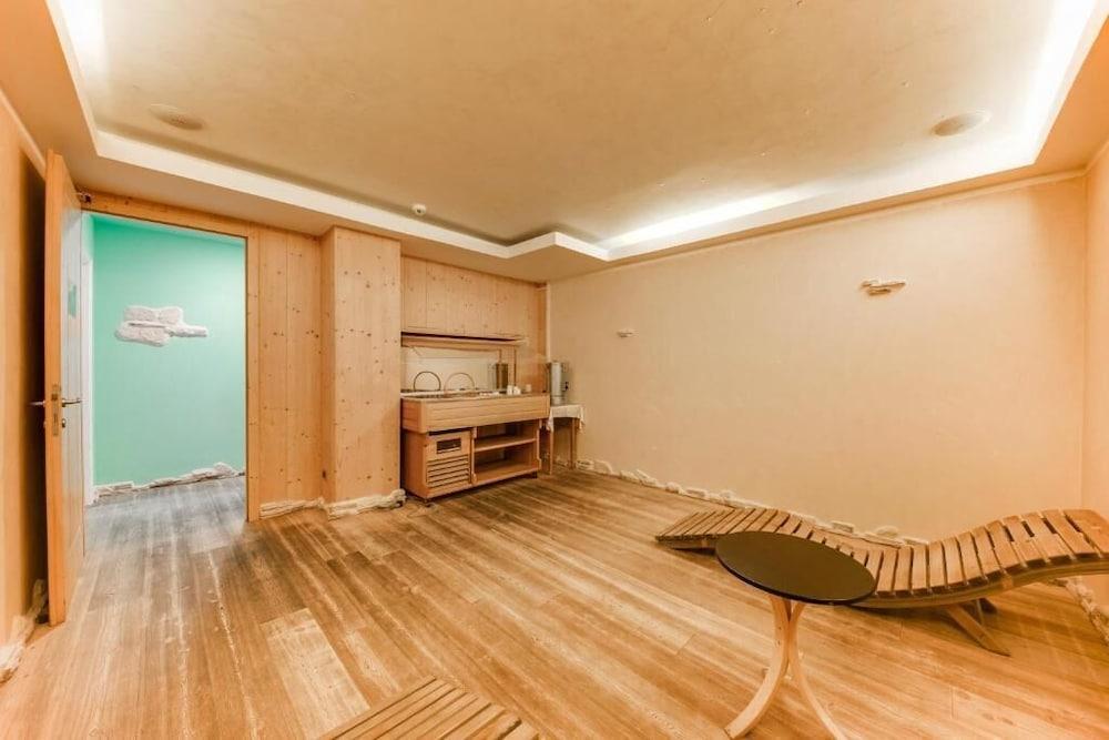 Hotel Bellamonte Predazzo Buitenkant foto